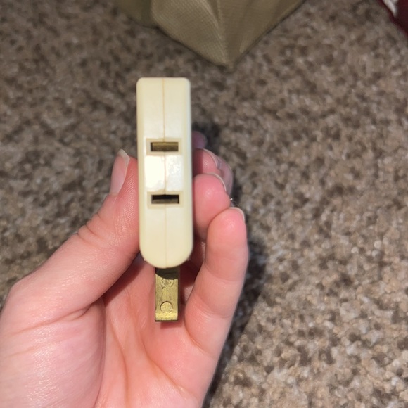 Vintage GE FLAT 3-Outlet Adapter 15A 125V 4E Straight Prongs - Picture 3 of 6